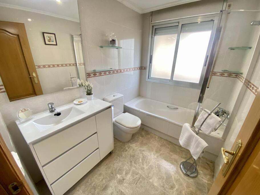 For A Stay Balears Beach Salou Exteriör bild